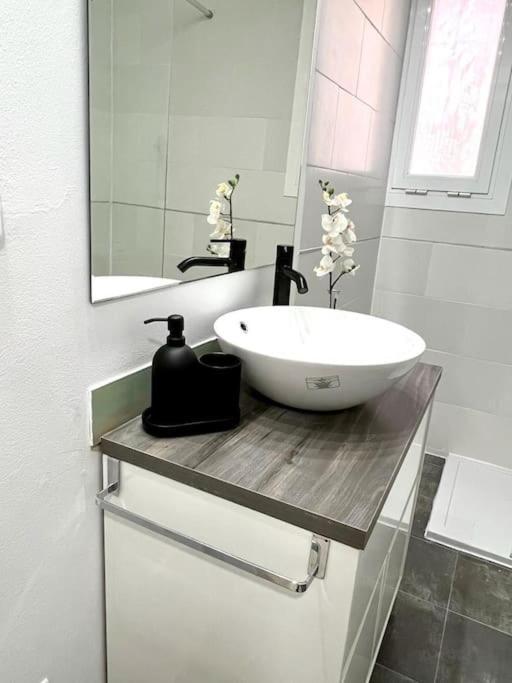 Comodo Y Acogedor Apartamento Apartment Madrid Luaran gambar